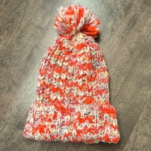 American Eagle Outfitters Slouchy Knitted Beanie Pom Pom / Great Condition